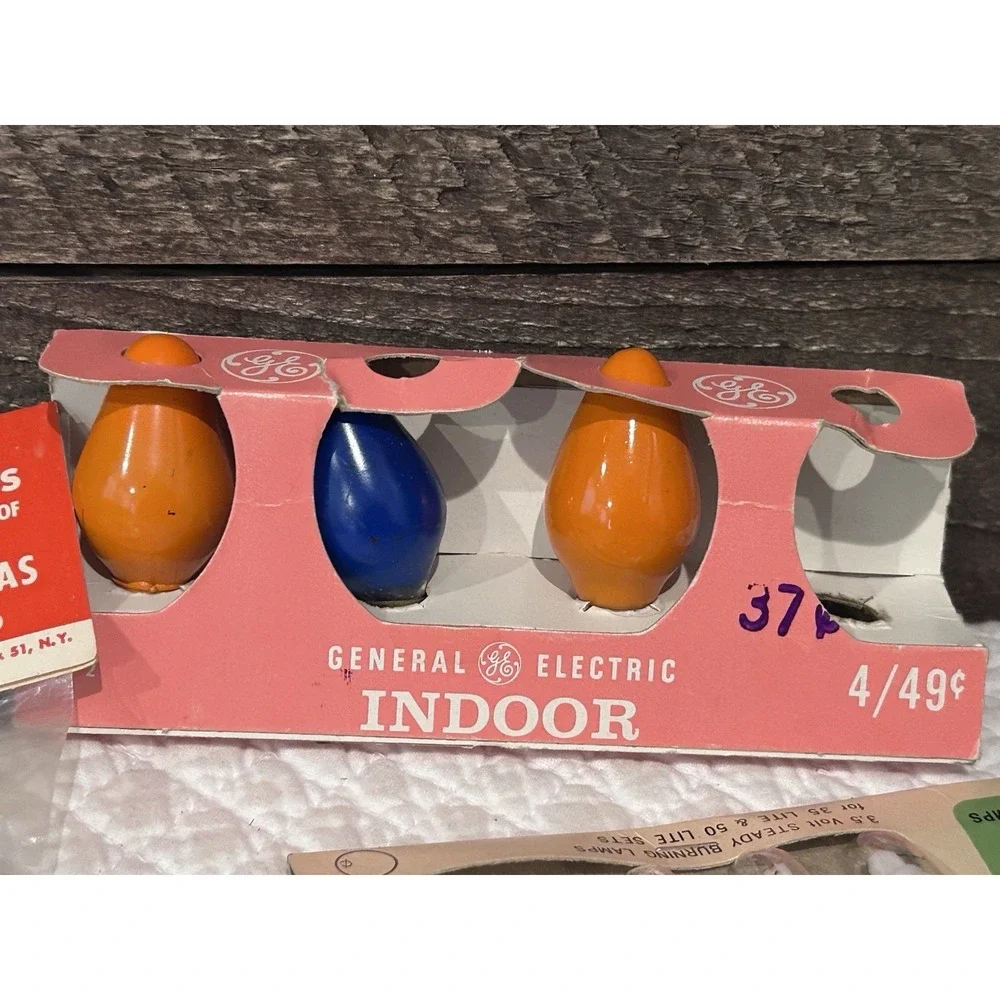 Vintage Christmas Lot Light‎ Bulbs And Light Washers